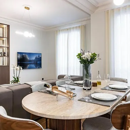 Passy - Trocadero - Luxury Flat Daire